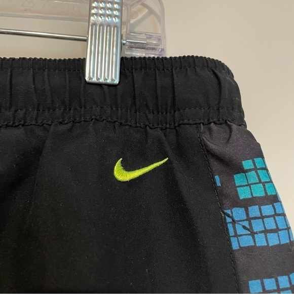 Nike Retro Geometric Swim Trunks - Picture 6 of 10